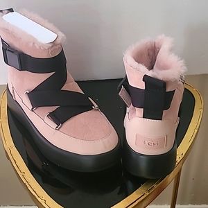 Women Brand New Pink Uggs